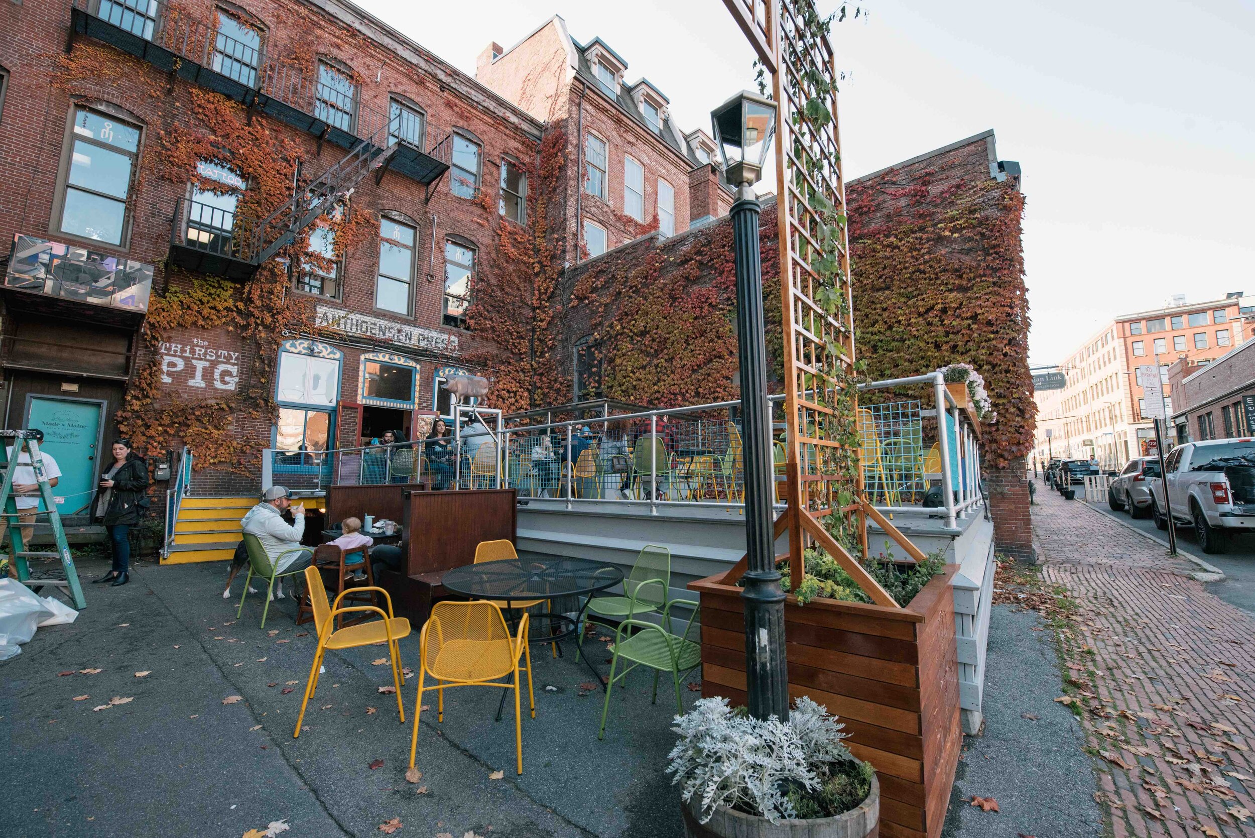  “We’ve seen an increase in outdoor dining,” says Cary. “It adds to the vibrancy of the street life.” 